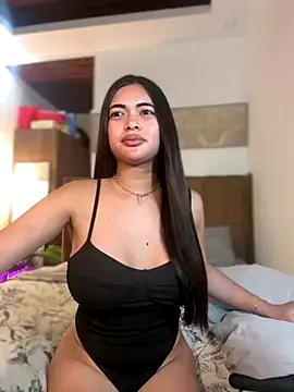 Bombshell_Ashy webcam