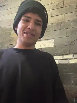 Santiago_Foxx webcam