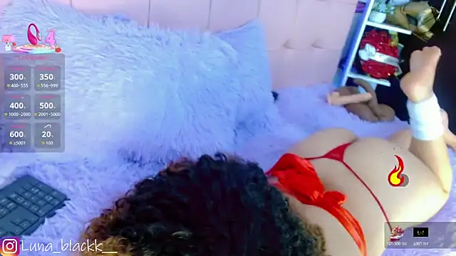 Luna_blackk webcam