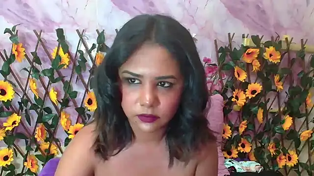 IndiaSexyStripper4u webcam
