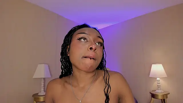 Midnight_Bluee webcam