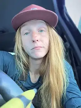 GoldenFlameGoddess webcam