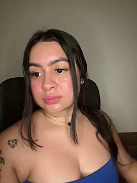 Pretty_Isadora webcam