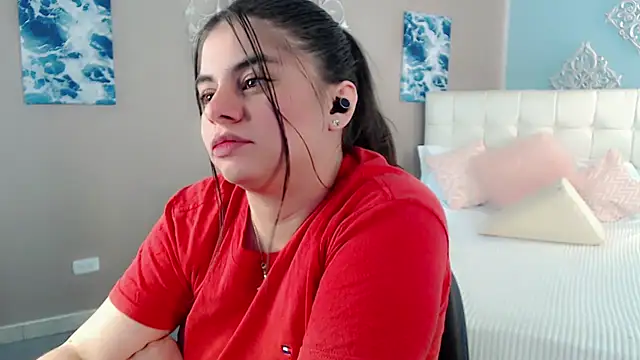 _Maddison_Ivanova_ webcam