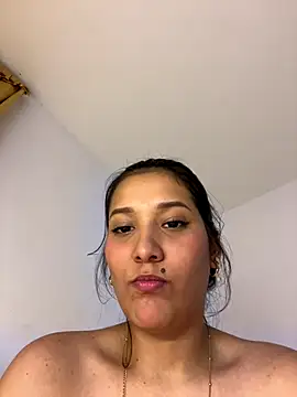 IsabellaJoness_ webcam