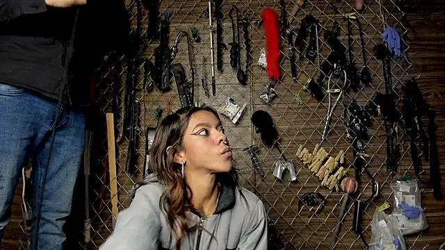 Hardcore_Room_Bdsm webcam