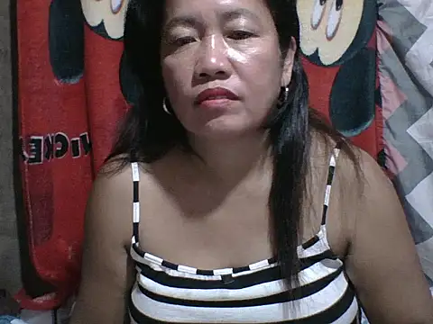 pinaySandra webcam