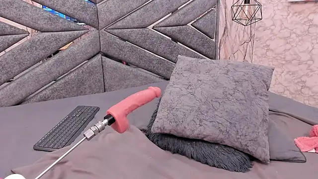 SASHA_BROWNIE__ webcam