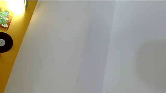 skinnyverus18 webcam