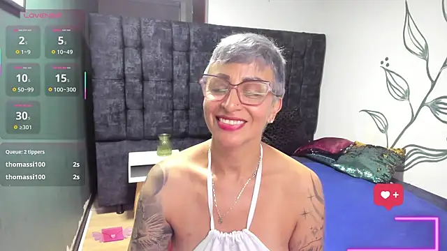 Charlotte__Gray webcam