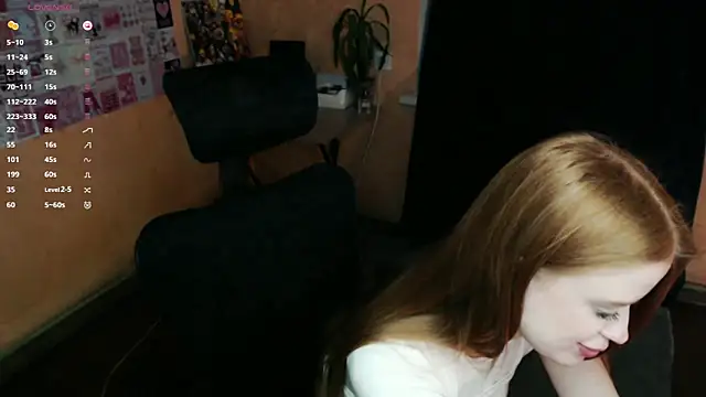 Alice_ShyFox webcam