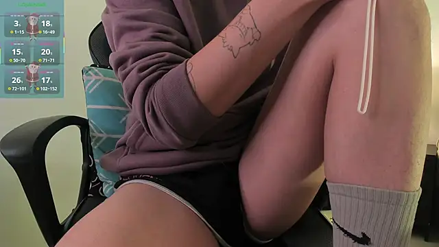 tomy_rox (M young) - fingers in ass hole close up