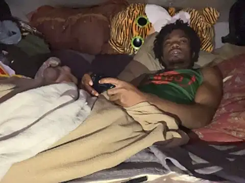 SlimeCrownzOut5 webcam