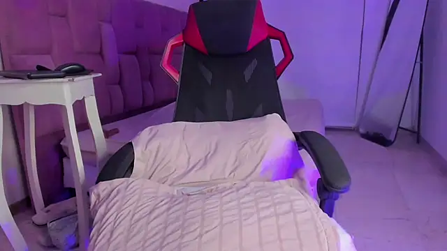 CHANELL_11INCHES webcam