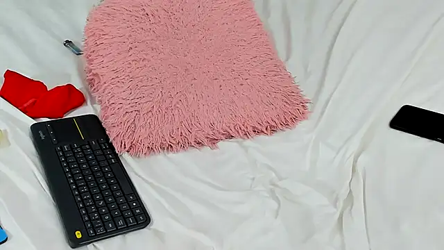 Marilin_curly webcam