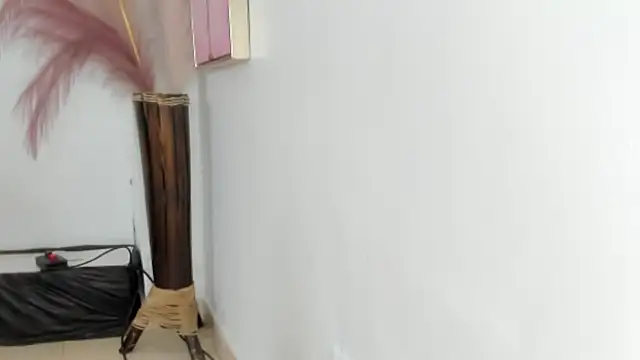 Vahiolet_Smith__ webcam