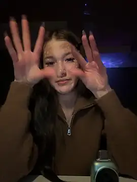 lilxdomii - LilXdomii's free webcam - UK Sex Cams