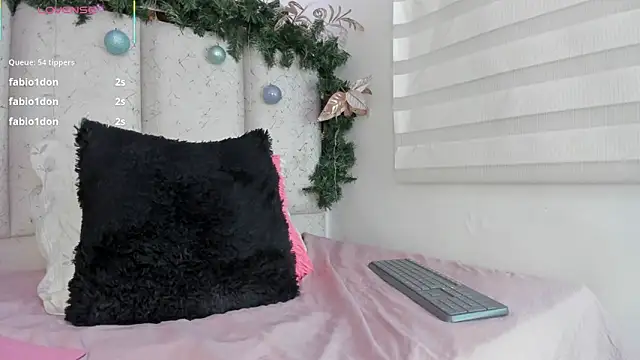 violeta_olsen webcam