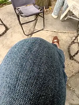 lili_2love - Lili_2love's free webcam - UK Sex Cams