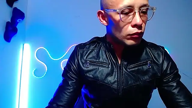 sebastian_horny webcam