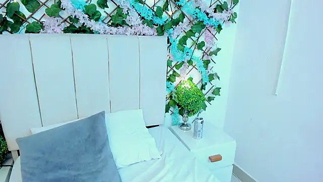 CharlotteBlossom webcam