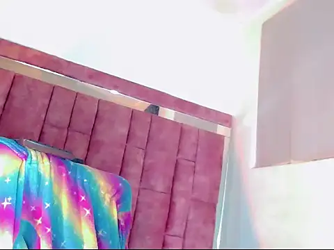 AnntonellaHott webcam