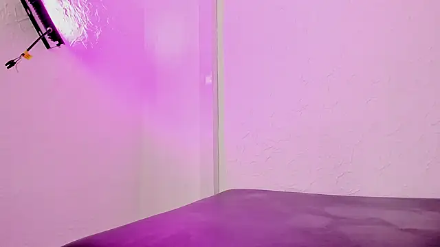 cherry_hofman webcam