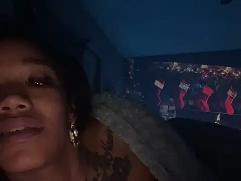 Ahlanacherae_creamz webcam