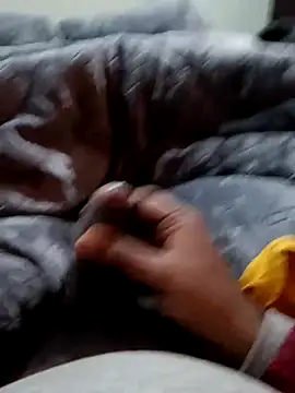 Naughtyforpussy webcam