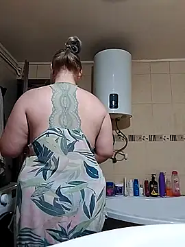 Mommygetnaughty webcam