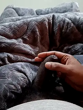 Naughtyforpussy webcam