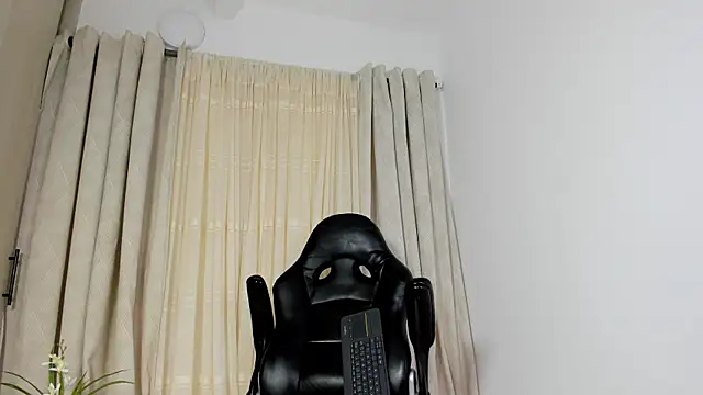 Biscuit_oliva webcam