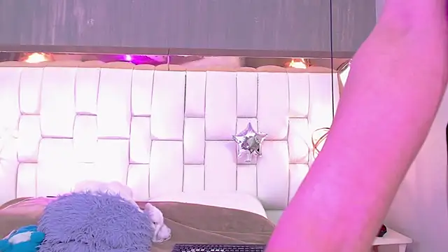 Foxxy Doll (Foxxy_Doll)