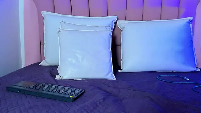 NicoleMadrird webcam