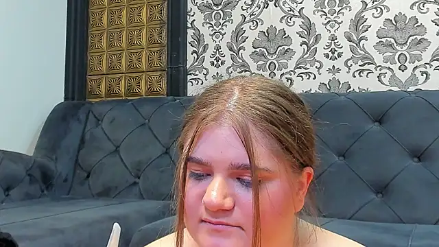 LissaBigTitts webcam