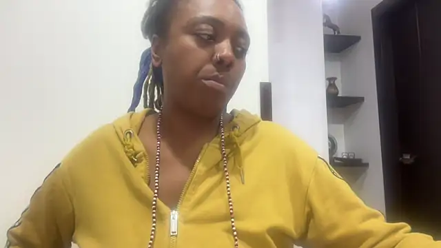 ChocolateCakeQueen webcam