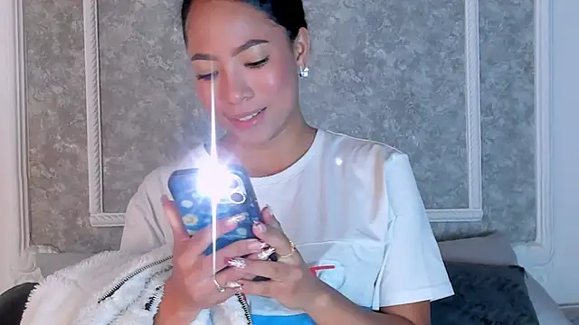 _victoriaa__lois webcam