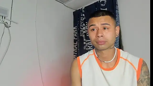 _logan_colton_ - _Logan_Colton_'s free webcam - UK Sex Cams