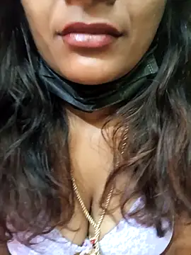 Premalatha_28 webcam