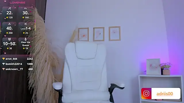 shannel_moss__ webcam