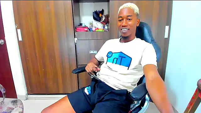 Dreamastercum_ webcam