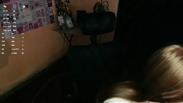 Alice_ShyFox webcam