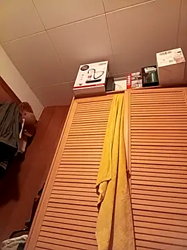 Webcam Model (Morena_ojazos_travieza-39)  is live.Free join now!