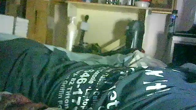 ON3YOULLN3VER_FIR3 webcam