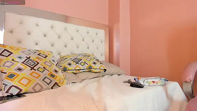 nora_temptress webcam