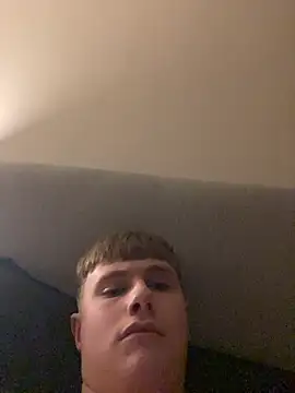 sammyboy2211 - Sammyboy2211's free webcam - UK Sex Cams