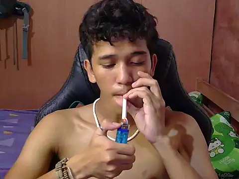 hugekenbigcock webcam