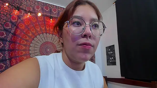 _Moon_Johnson webcam