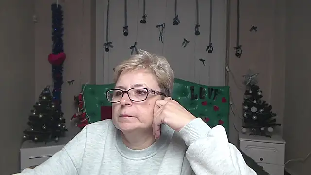 emiliagree - EmiliaGree's free webcam - UK Sex Cams