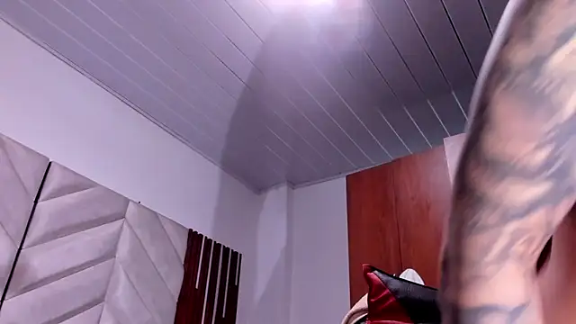 aprilvagner03 webcam